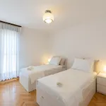 The View, 3 Bedroom *