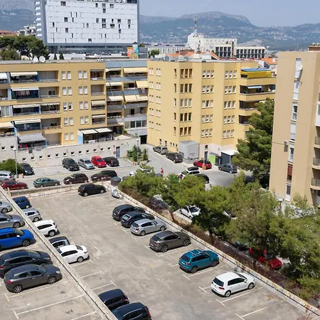 The View, 3 Bedroom Apartamento Split